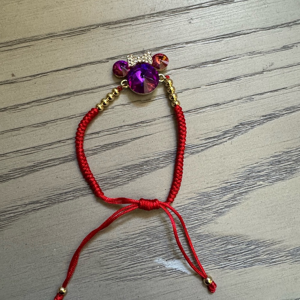 Minnie bracelet